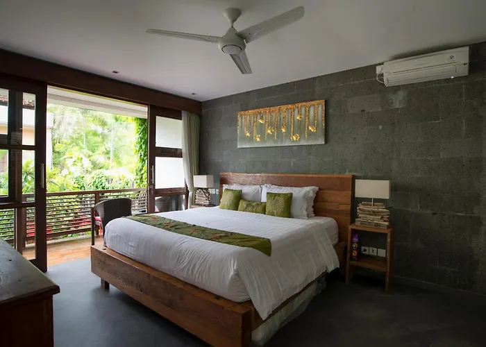 Boutique Modern Luxury In The Heart Of Villa